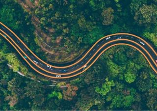 polyline annotation of lanes on the highway